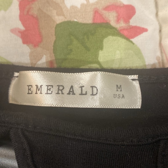 Emerald black top size medium EUC - Picture 3 of 5